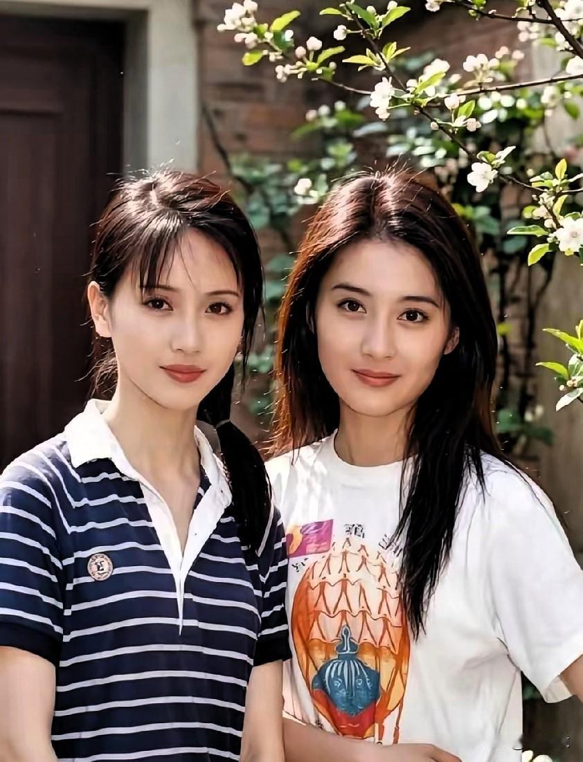 翻到陶慧敏和陈德容早年同框的旧影像，直接被戳中审美点。一个是江南水土养出来的小