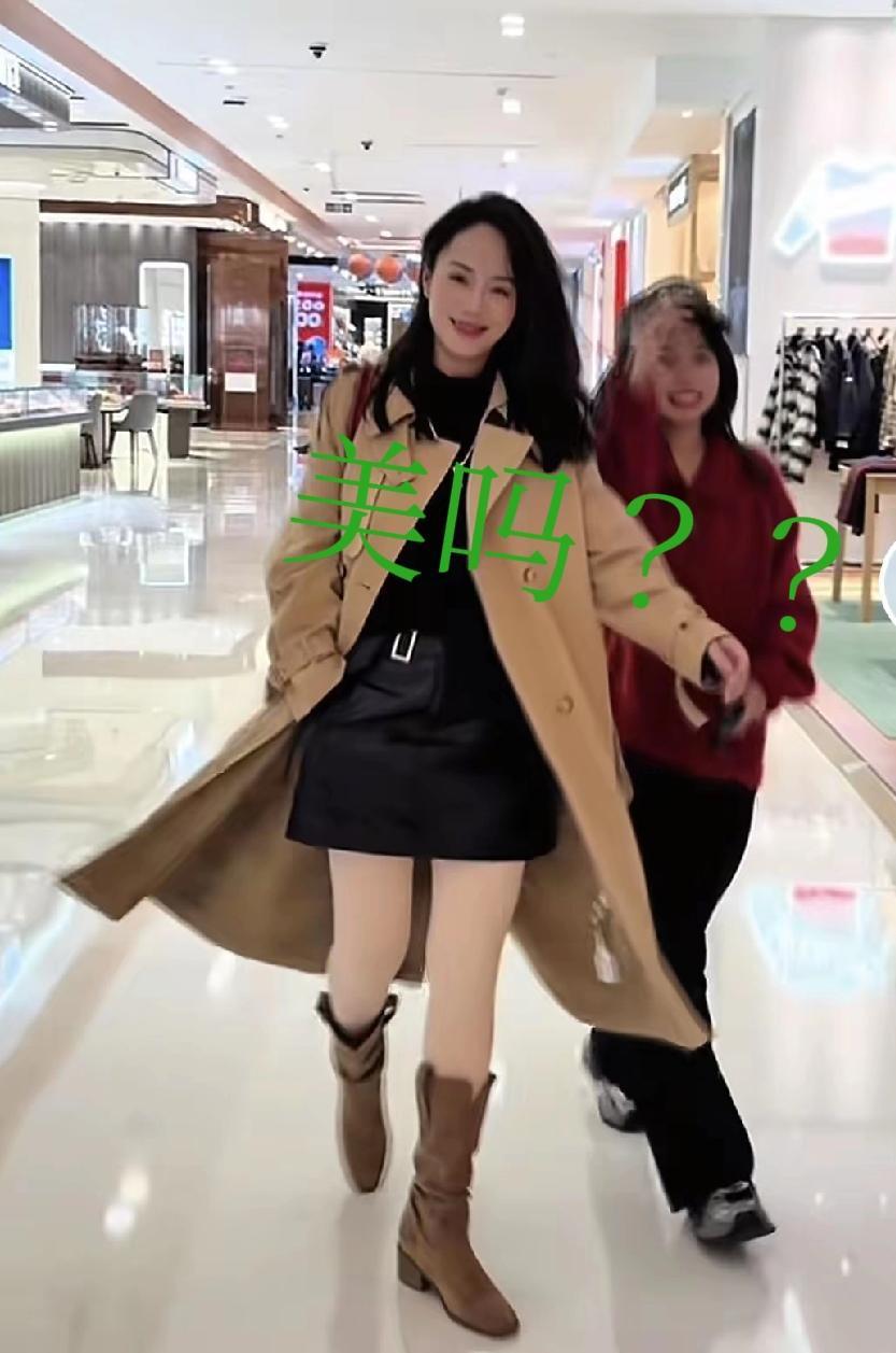 小妹儿赚再多钱有什么用？买化妆，买风衣？买眼镜？亲人一个一个离自己远去。不过