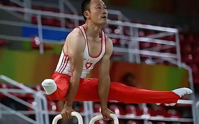 1988年，一个瑞士姑娘在天安门广场问路，中国小伙只是指了个方向，却因此断送了国