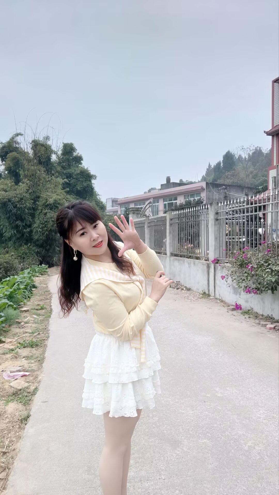 年龄带给我们的是通透，很多事到最后不是解决了而是算了……