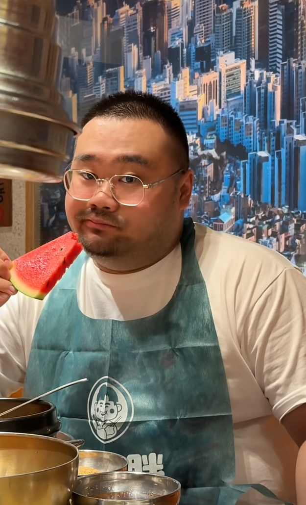 我这么爱吃美食，适合去哪个城市发展?