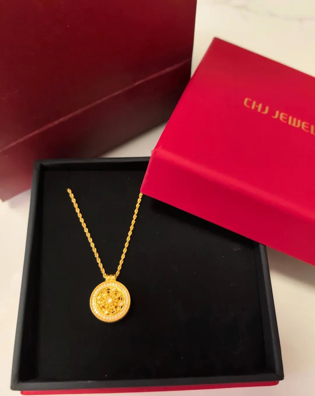 黄金回收这行的水，真是深不见底。当初结婚买的项链，发票明明白白写着15克，到