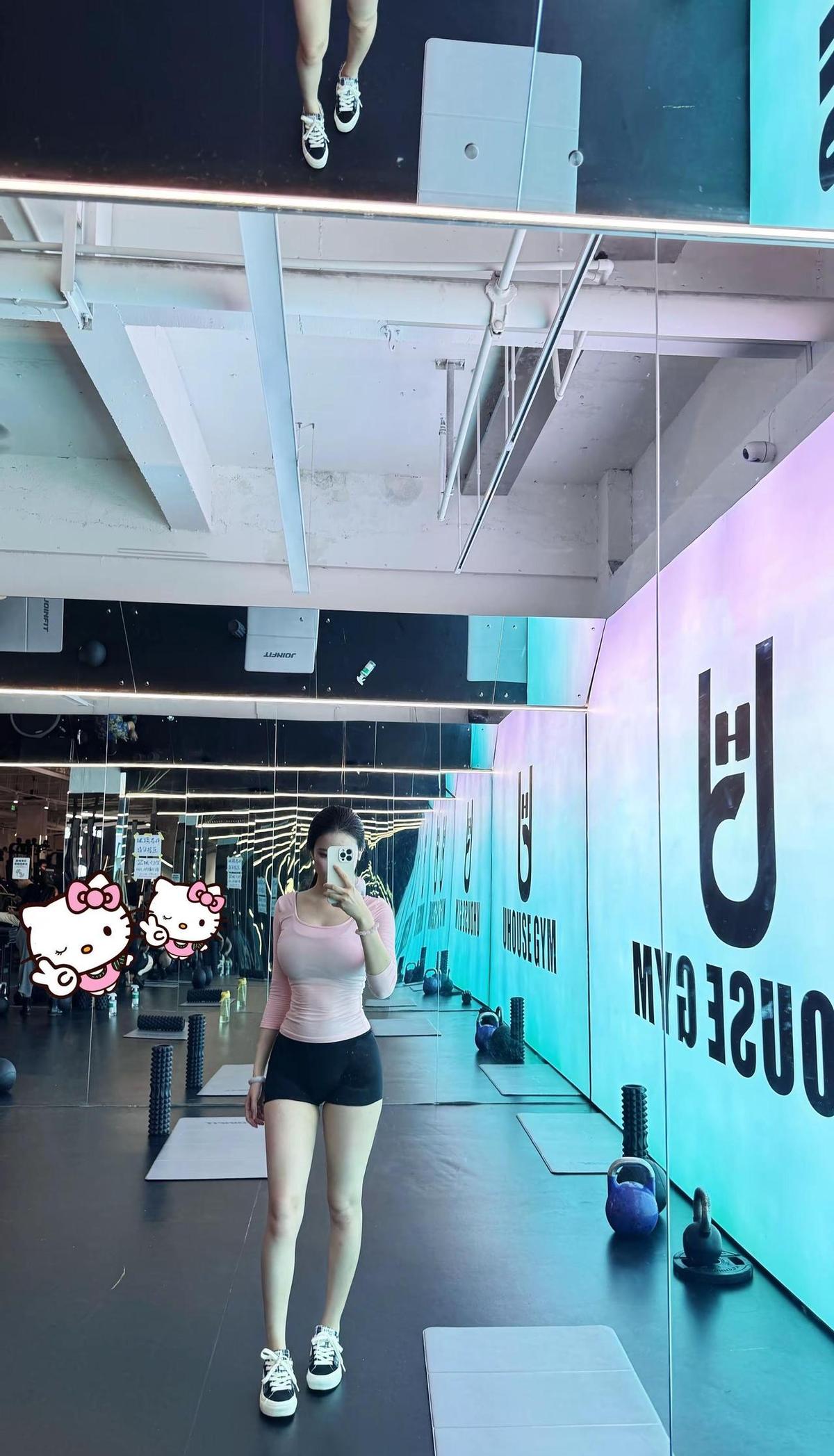 他看了，没回。不是傲慢，是喘口气。微信悄悄把“已读”藏起来了，不是bug，是