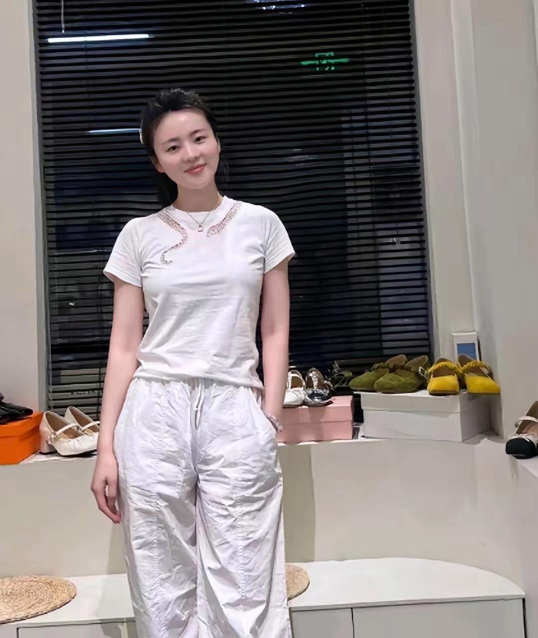 这样的老婆娶来有啥用，家务啥不会做，就只会做一件事，睡觉，烦死了都。