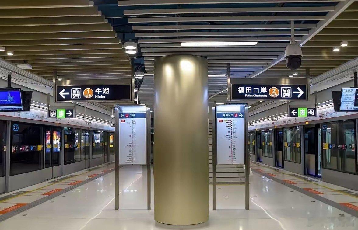 深圳地铁去年亏超371亿元深圳地铁对亏损的原因做了说明：“重大损失是公司联营企业