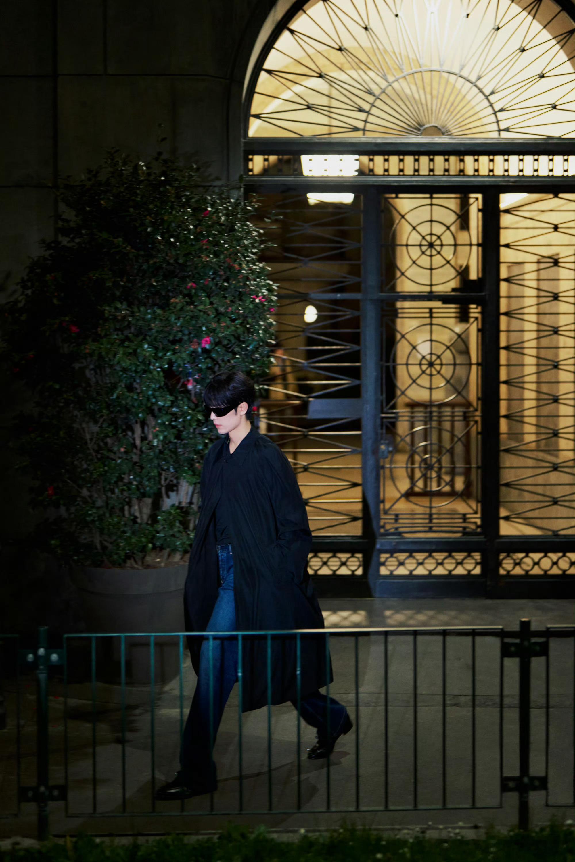 肖战gucci直播肖战名品侧颜好喜欢😍