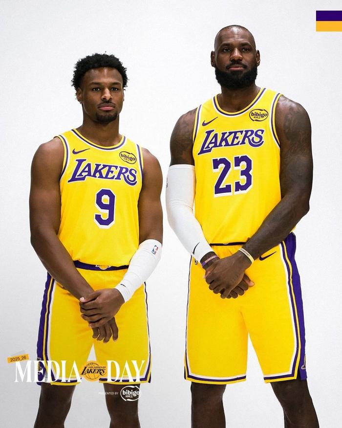 詹姆斯是恨铁不成钢，为儿子传了多少球，然而布朗尼因为紧张，还是投不中球。布朗出场