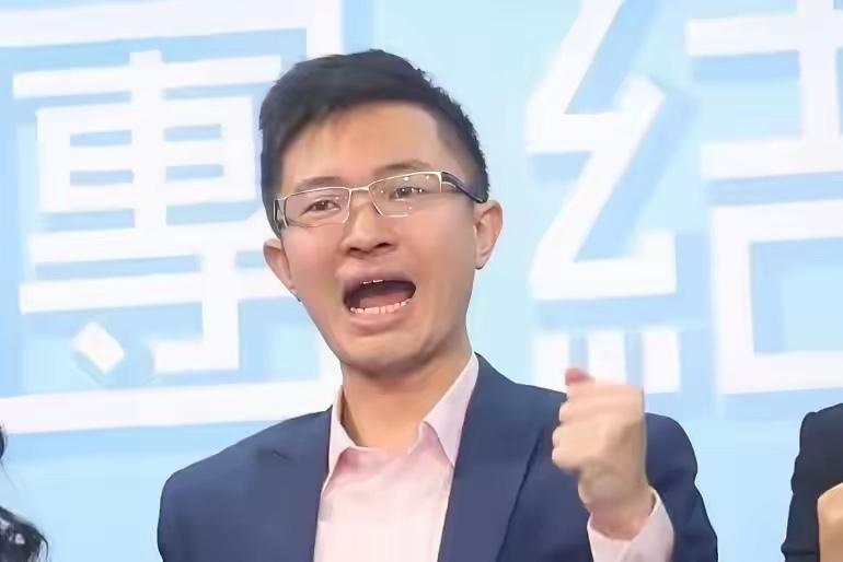 台湾新党议员侯汉廷说：“香港国安法实施之前，一个媒体人说打死都不当中国人，国安法