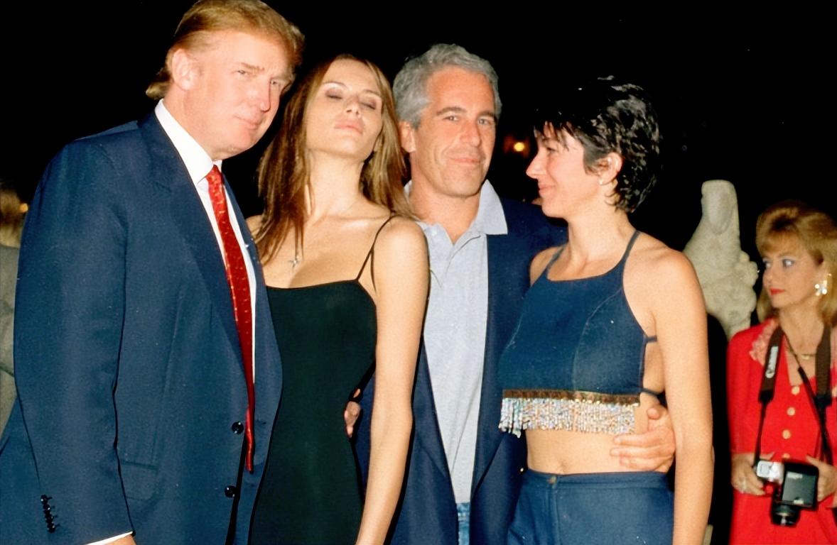 要说最近哪个国家的政坛最热闹，那肯定是美国，三位民主党的前总统全被“清算”了，以