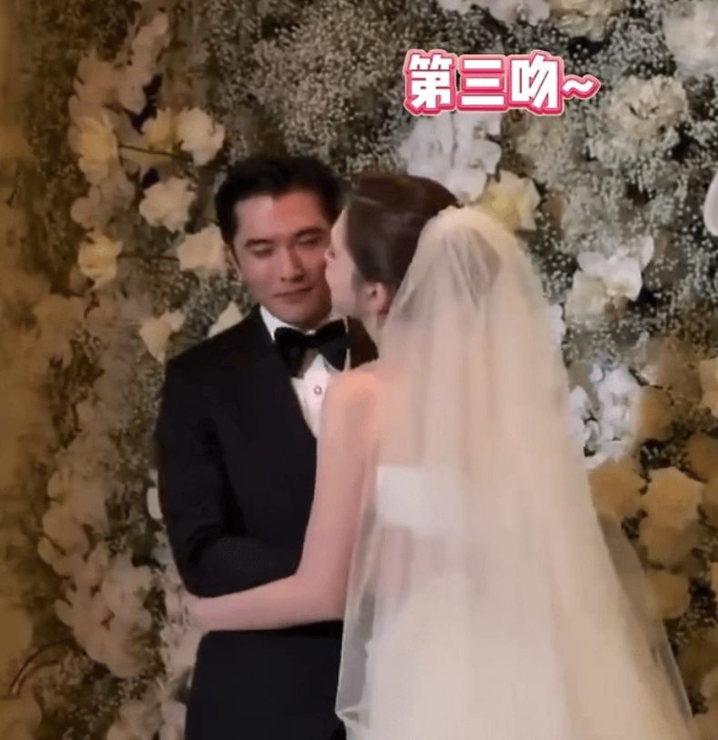 看到邱泽结婚现场终于理解当年的霍建华了原来不是不愿意而是疲惫心累 邱泽