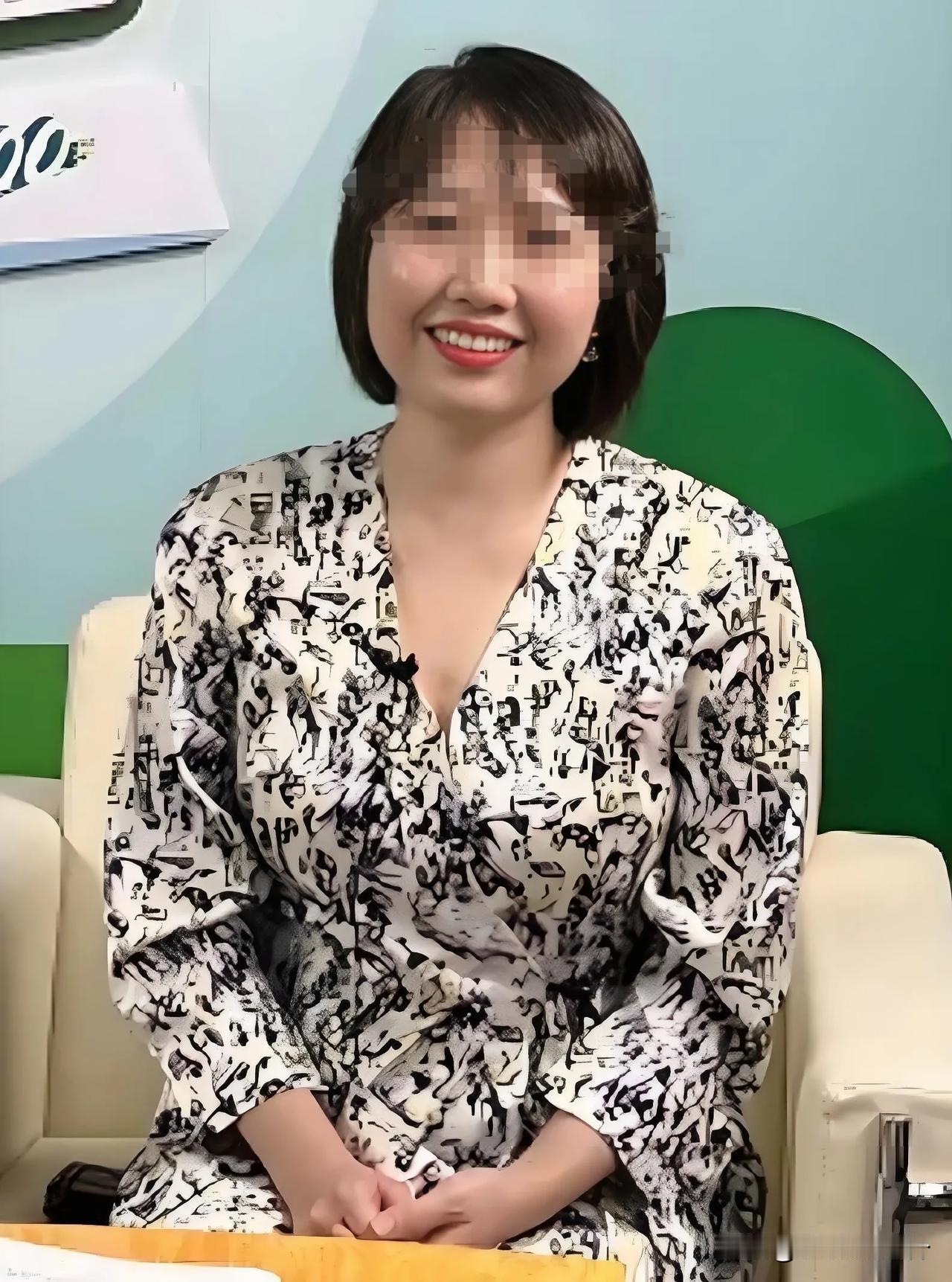 唉！太可惜了！眼科主任曾女士已经停职了，40多岁的她以后不知道该怎么办了，医院要