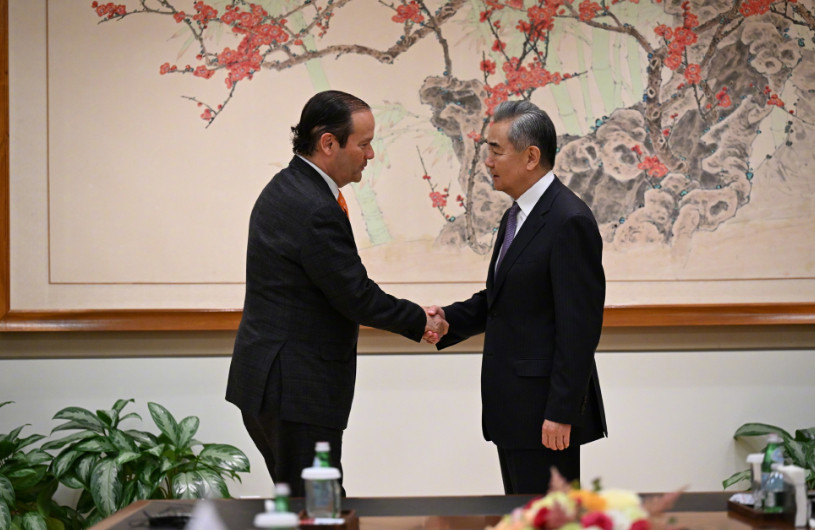 5月26日，巴拿马外长拜访中方，急于将抢夺港口一事翻篇！巴拿马外长马丁内斯-阿查