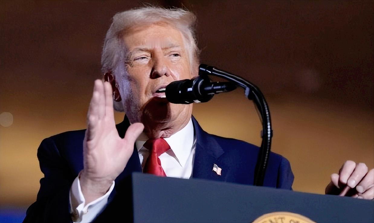 最近特朗普又口无遮拦了，直接把矛头对准美国移民政策，当着全场人的面痛骂阿富汗、海