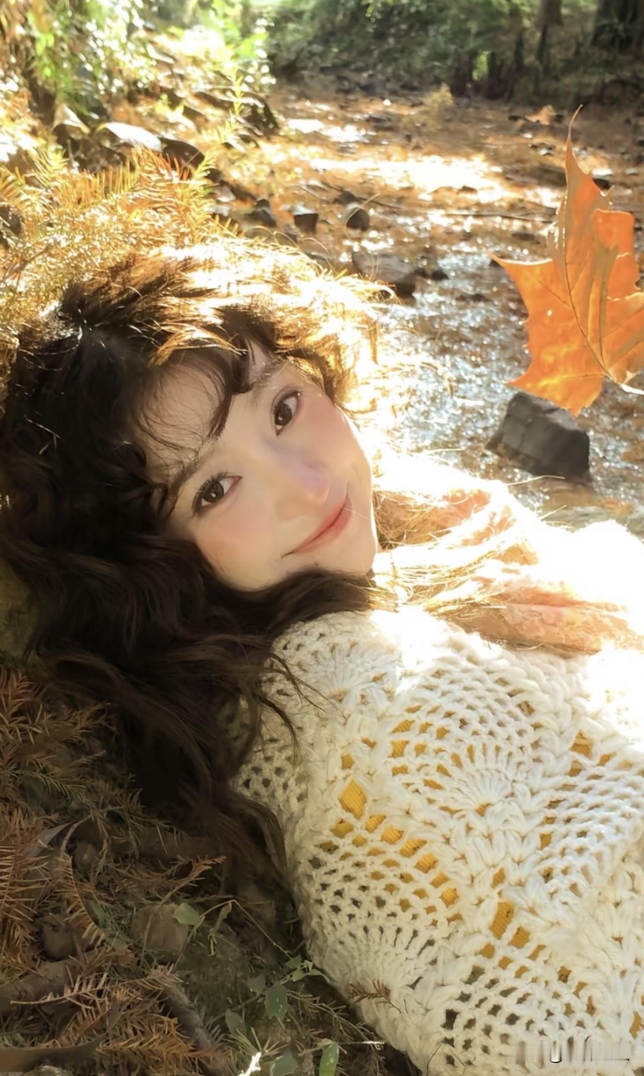 新思维：活着，总要染一抹自己的颜色天地万物，各有其彩。你看，春樱粉得烂漫