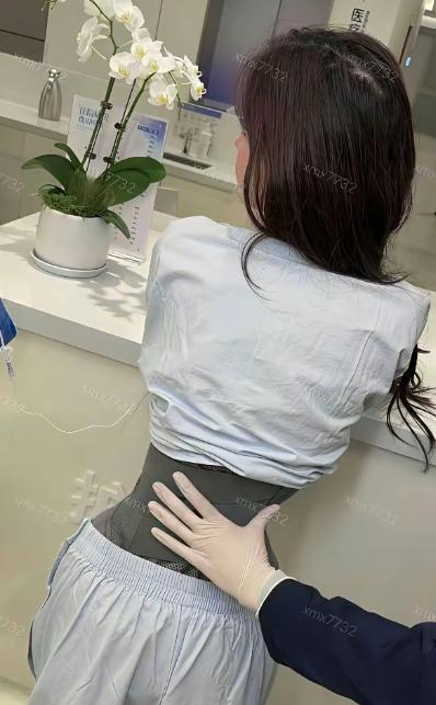 韩安冉又上热搜了，这回不是因为吵架，不是因为离婚，是因为她晒了一张术后第五天