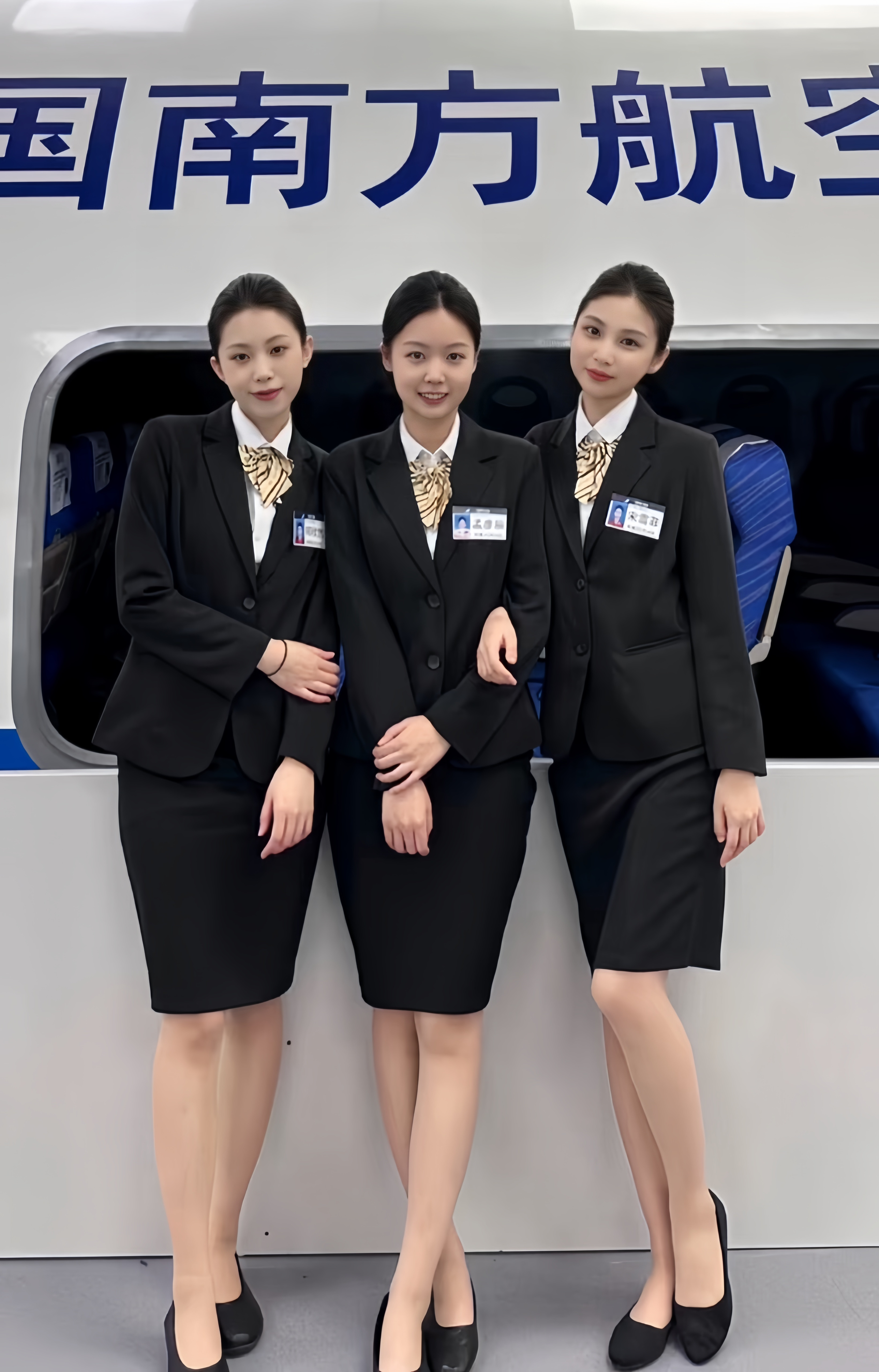南航空姐，姐妹花，一起开心，一起快乐。​​​