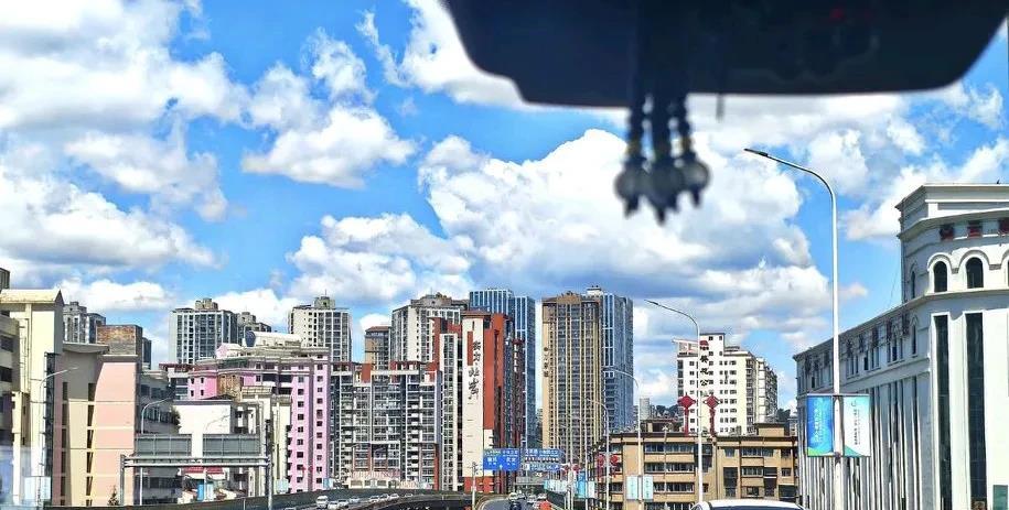 看到福州本地人对福耀科技大学的看法:“有多少人还记得德旺中学吗？当年也是和福耀