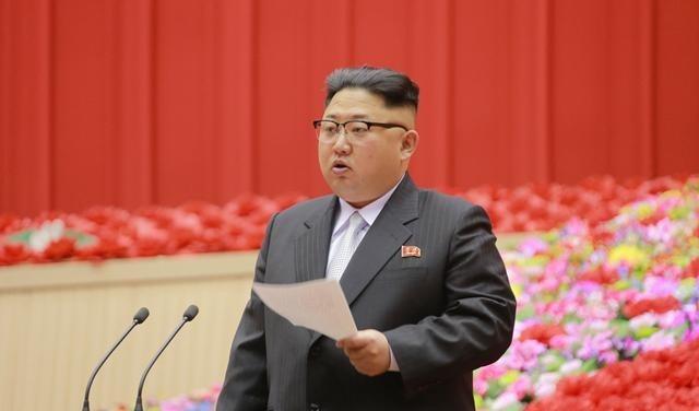 金正恩发表重要讲话朝鲜将正式承认韩国！ 9月21日，金正恩在朝鲜最高人民会议上的