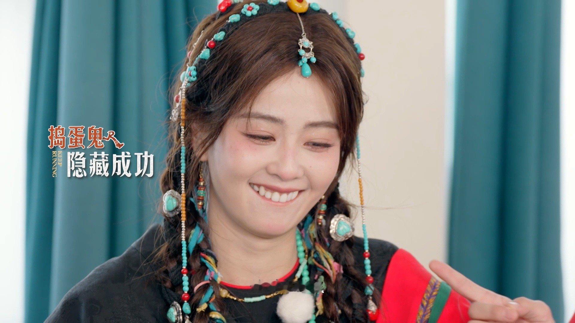 白鹿骗完你的骗你的奔跑吧白鹿这“卧底”当得也太游刃有余了！不仅画个串串成功融