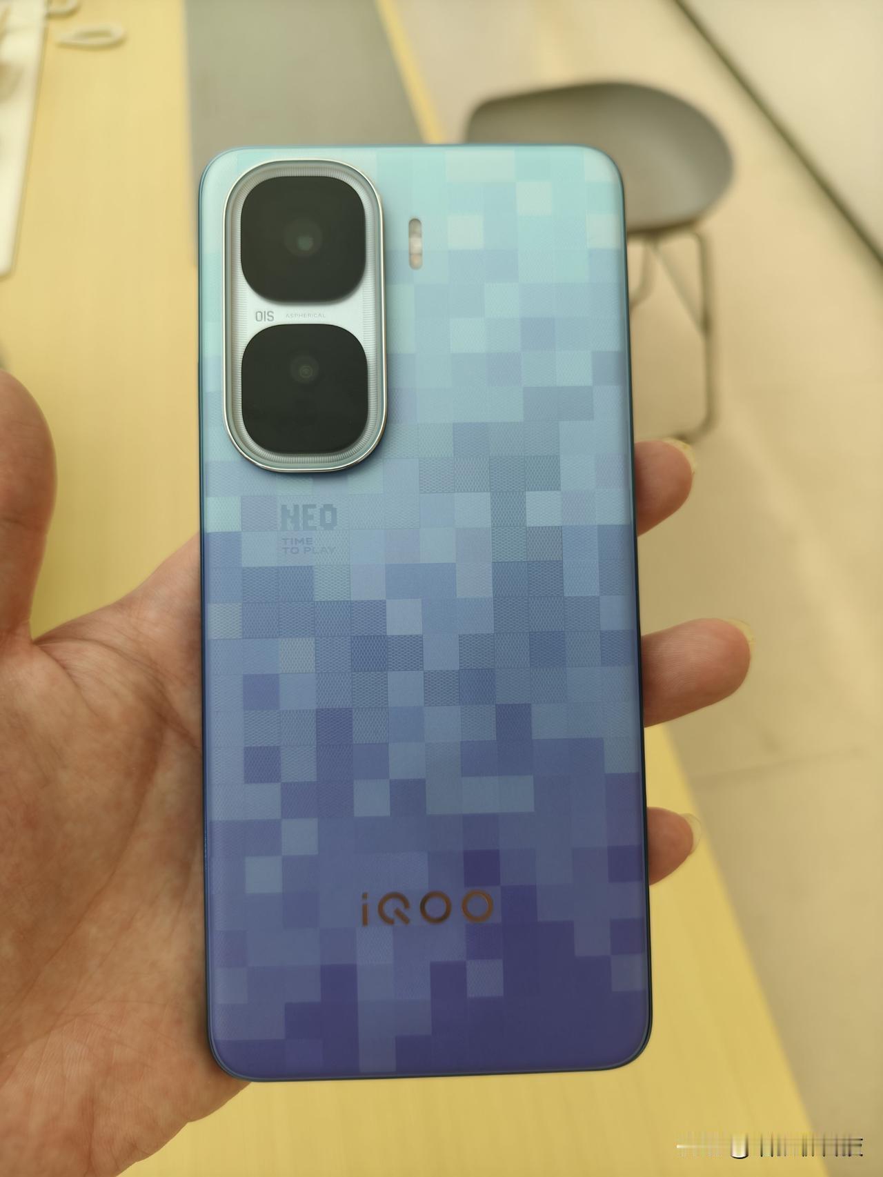 命名越长，表现越强？iQOONeo10Pro+游戏党确实可以观望观望~