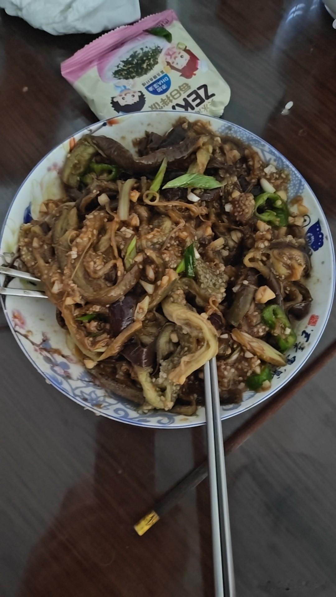 河南三支一扶作弊案，这次事件非常直观印证了“群众的眼睛是雪亮的”。