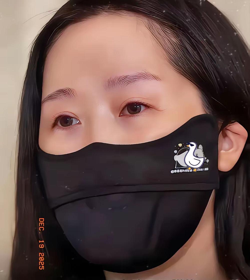 北京李女士干了件大事辞职3年自学法律把毒害她狗的张老汉送进去4年，李女士高调宣誓