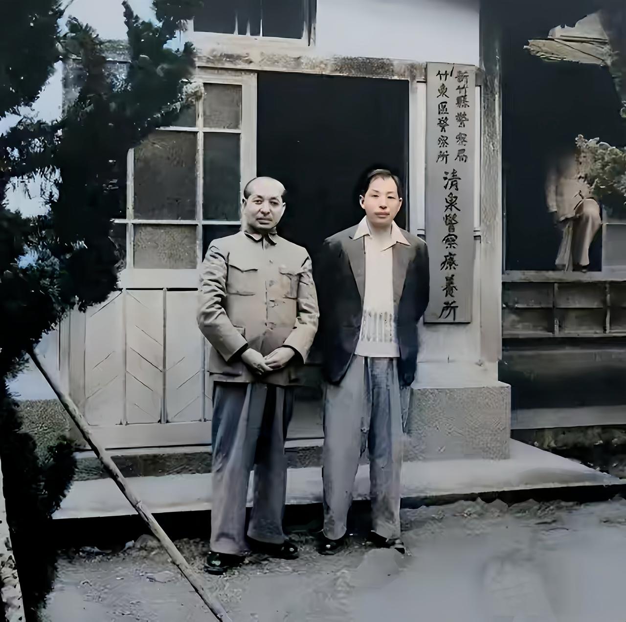 如果细细琢磨蒋介石对张学良的囚禁，我们将发现：蒋介石这个人，是极其懂张学良的。软