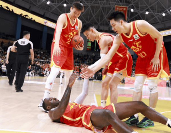 博主: 10min一节+球队4外援配置, 球权会更加集中在外援手里