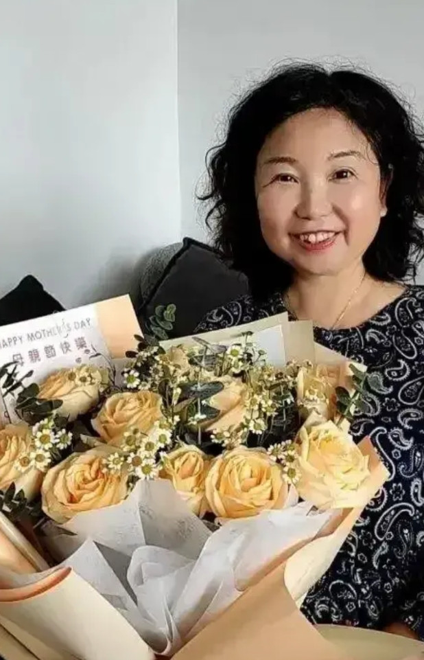 我问闺蜜，杜新枝为啥死活不肯出庭？闺蜜翻了个白眼，直接甩出三个原因：