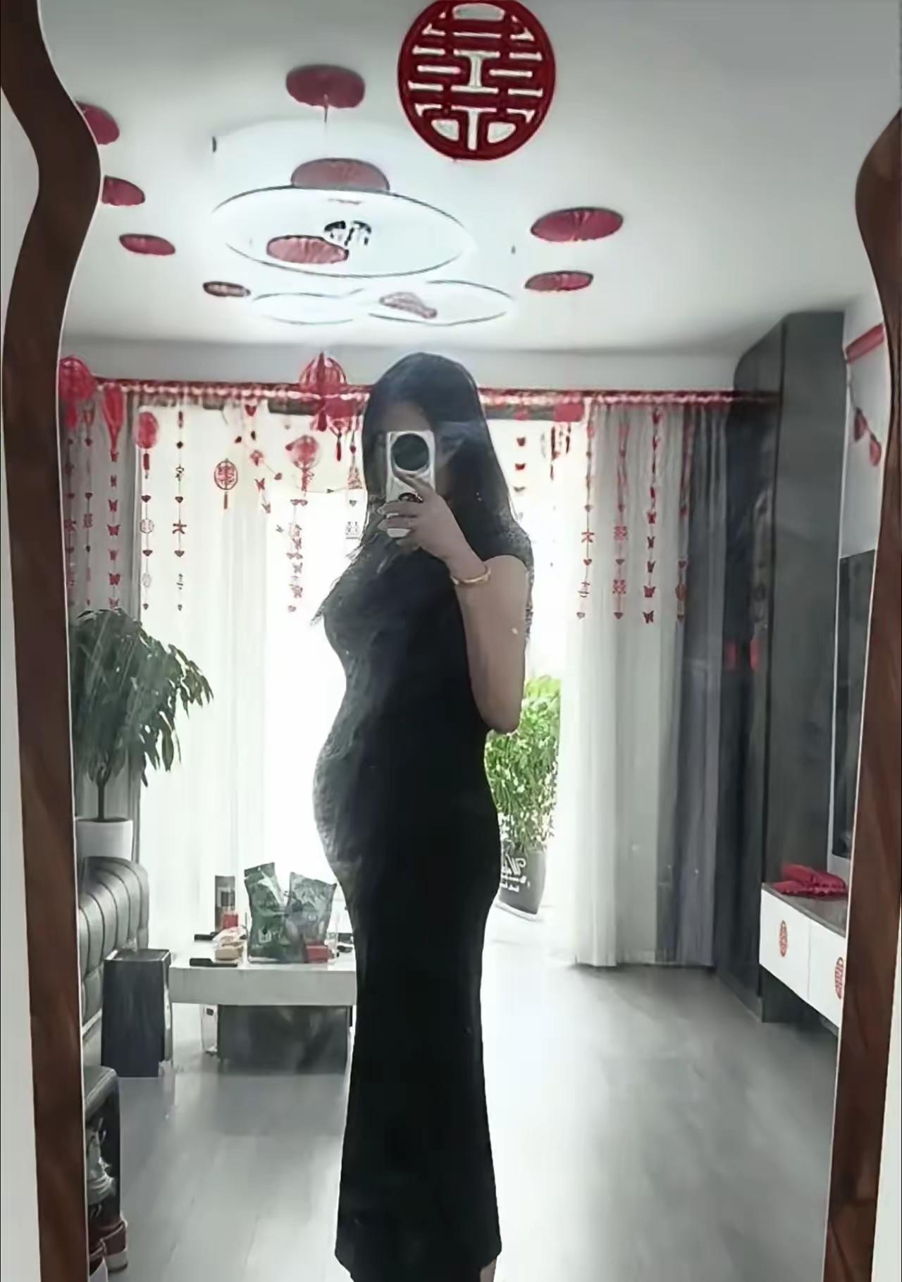 我今年三十六，去年年底结的婚。算大龄了，娘家婆家都催得紧。结婚第一个月就怀上了，