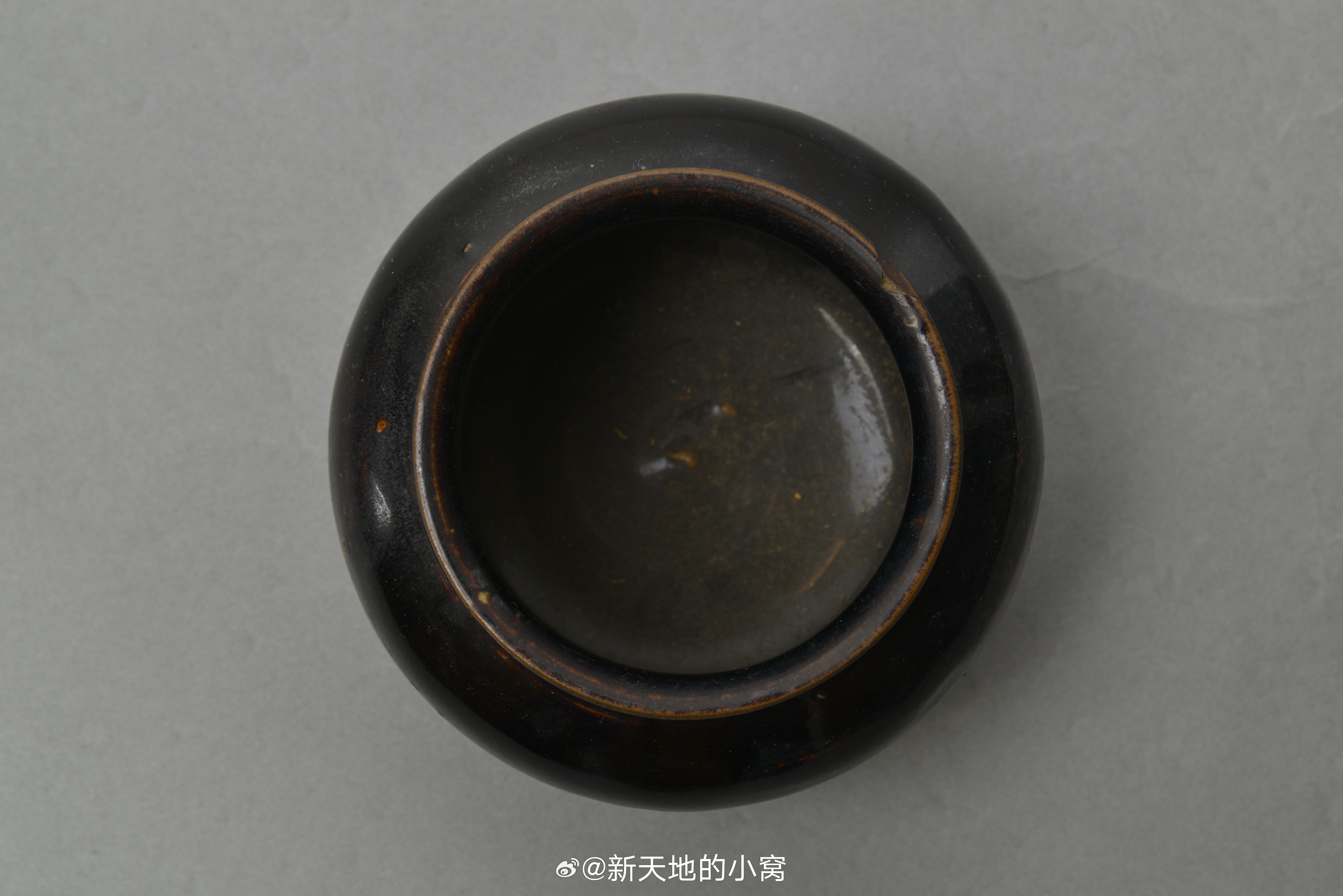 是时候去趟博物馆了文物代言人藏品欣赏每天认识一件文物元黑釉罐---高6.4cm；