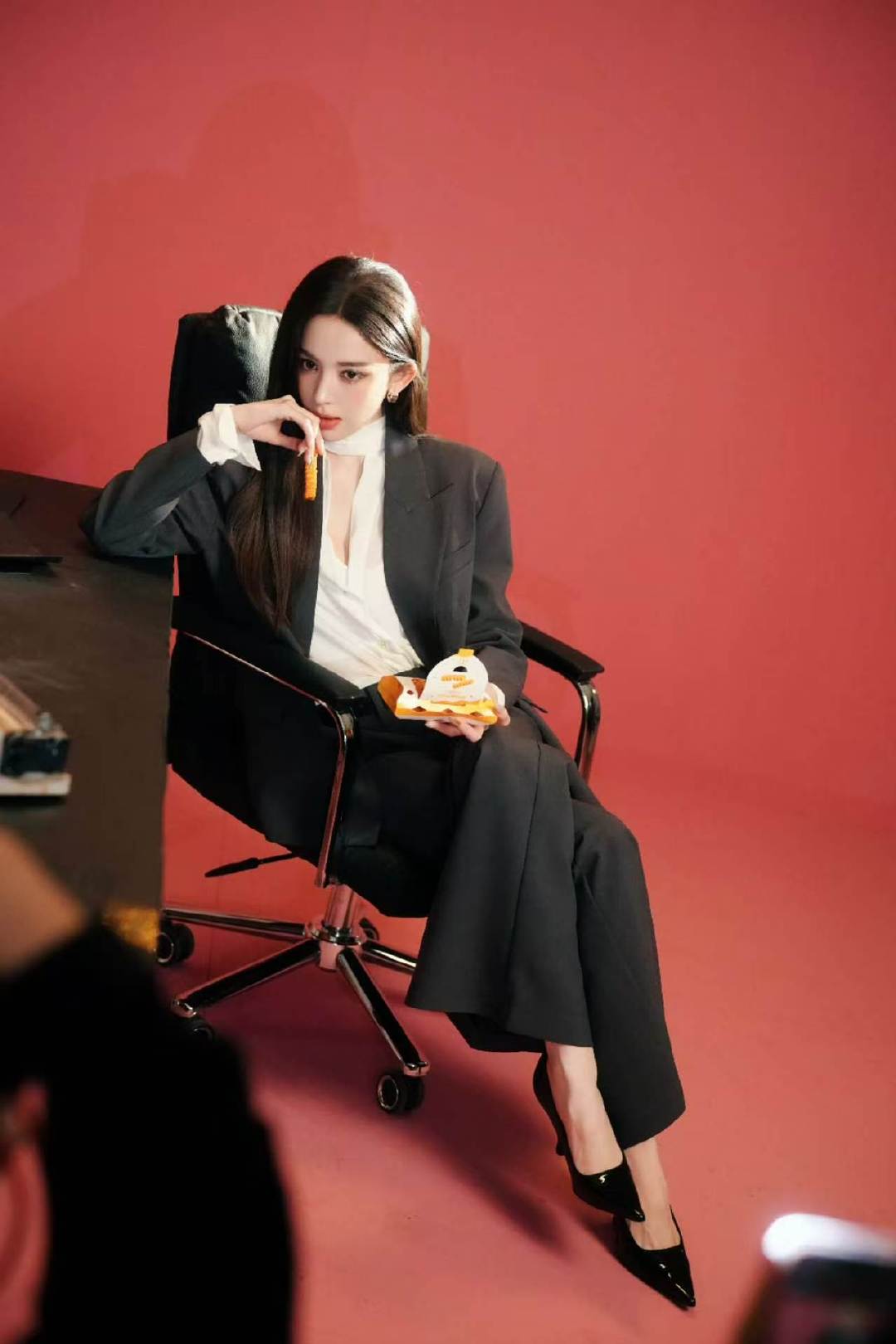 娜扎依旧主理人理不发音娜扎office频道啊啊啊啊啊完全主人级别的~