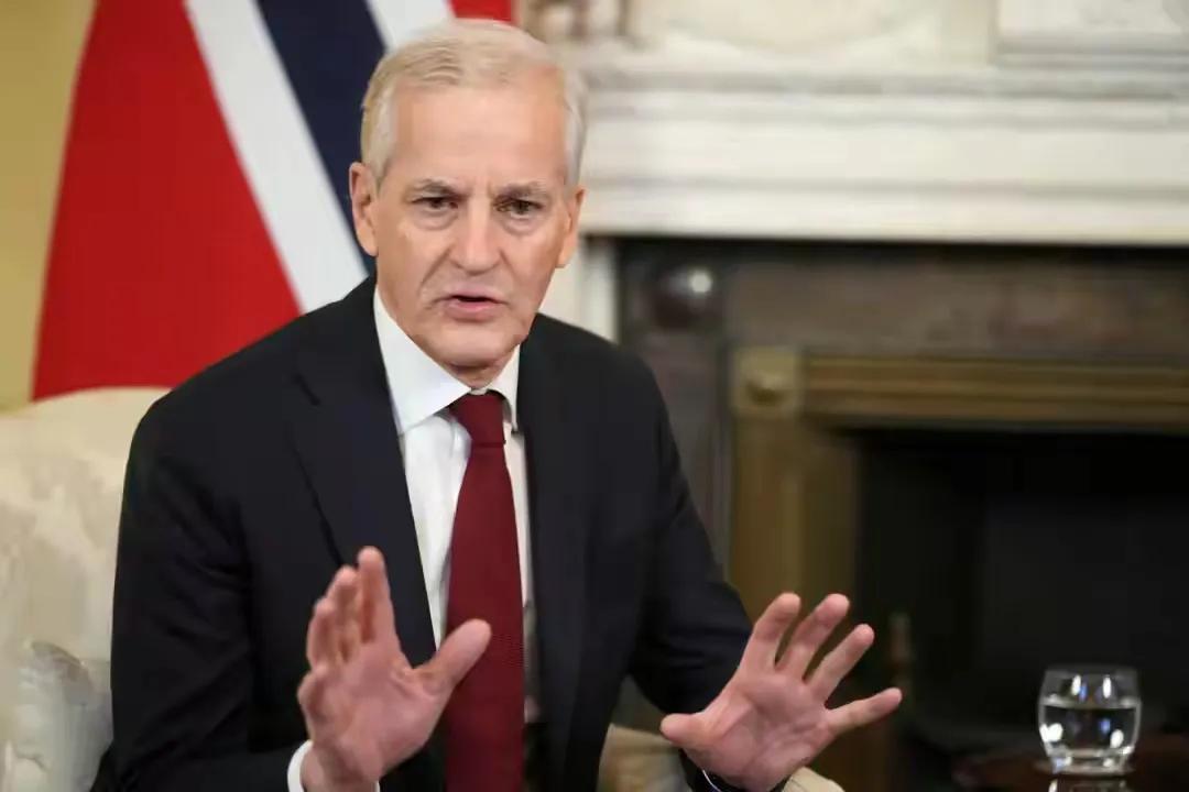 4月15日，挪威政府宣布，因为以色列让世界动荡不安，加沙民众还处在饥寒交迫之中，