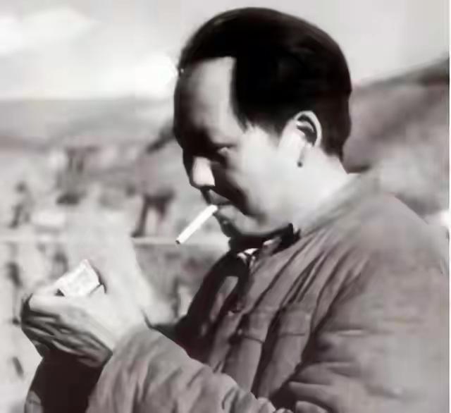 34年后宋庆龄才敢说：红军快饿死那会，我拿孙中山家底偷偷救的命1936年的那