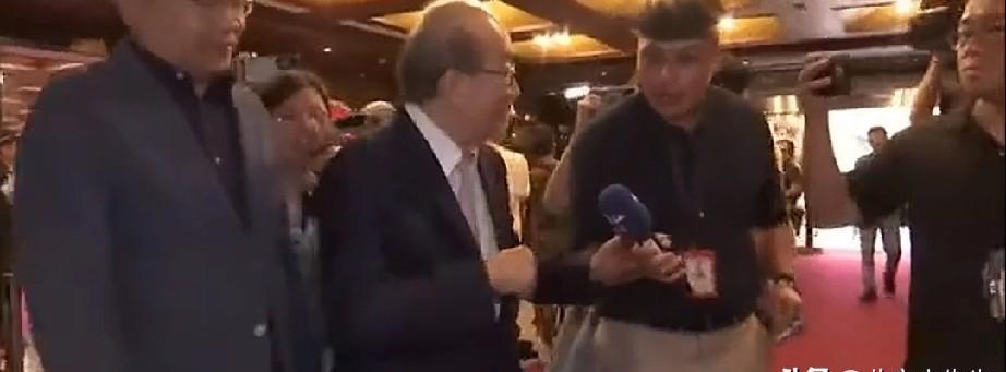 中天追问哥今天在台湾地区立法机构采访民进党团总召柯建铭时提问称：“9月19号您还