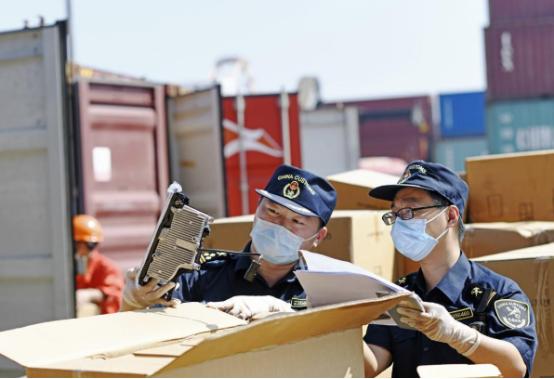 无视中国禁令！美国买通“两个内鬼”，4个月运走中国近4000吨稀土 在全球