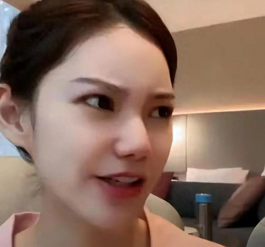 家家都有本难念的经，我们只看到马筱梅出尔反尔的不愿回北京，根本没看到私底下她和张