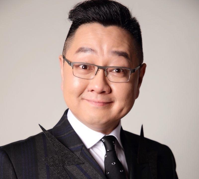 国内最不受欢迎的十大主持人一、张绍刚二、周立波三、周群四、谢娜五、华少