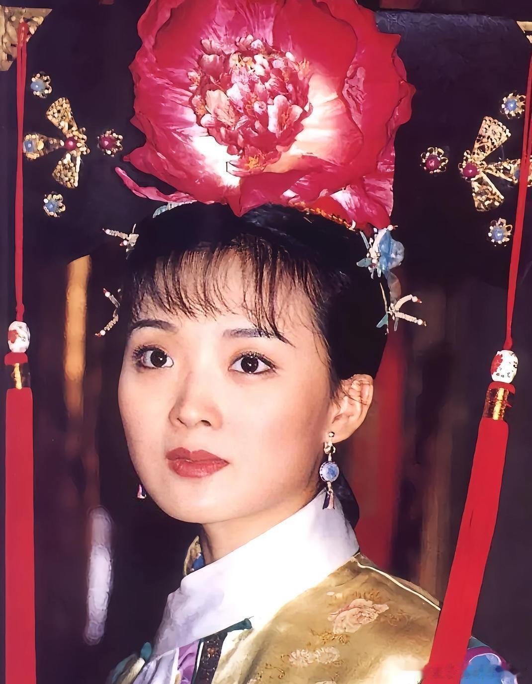 琼瑶当年嫌她太甜，要换掉她，导演放话:你换她，我就不拍了。王艳去试镜《还珠格格》