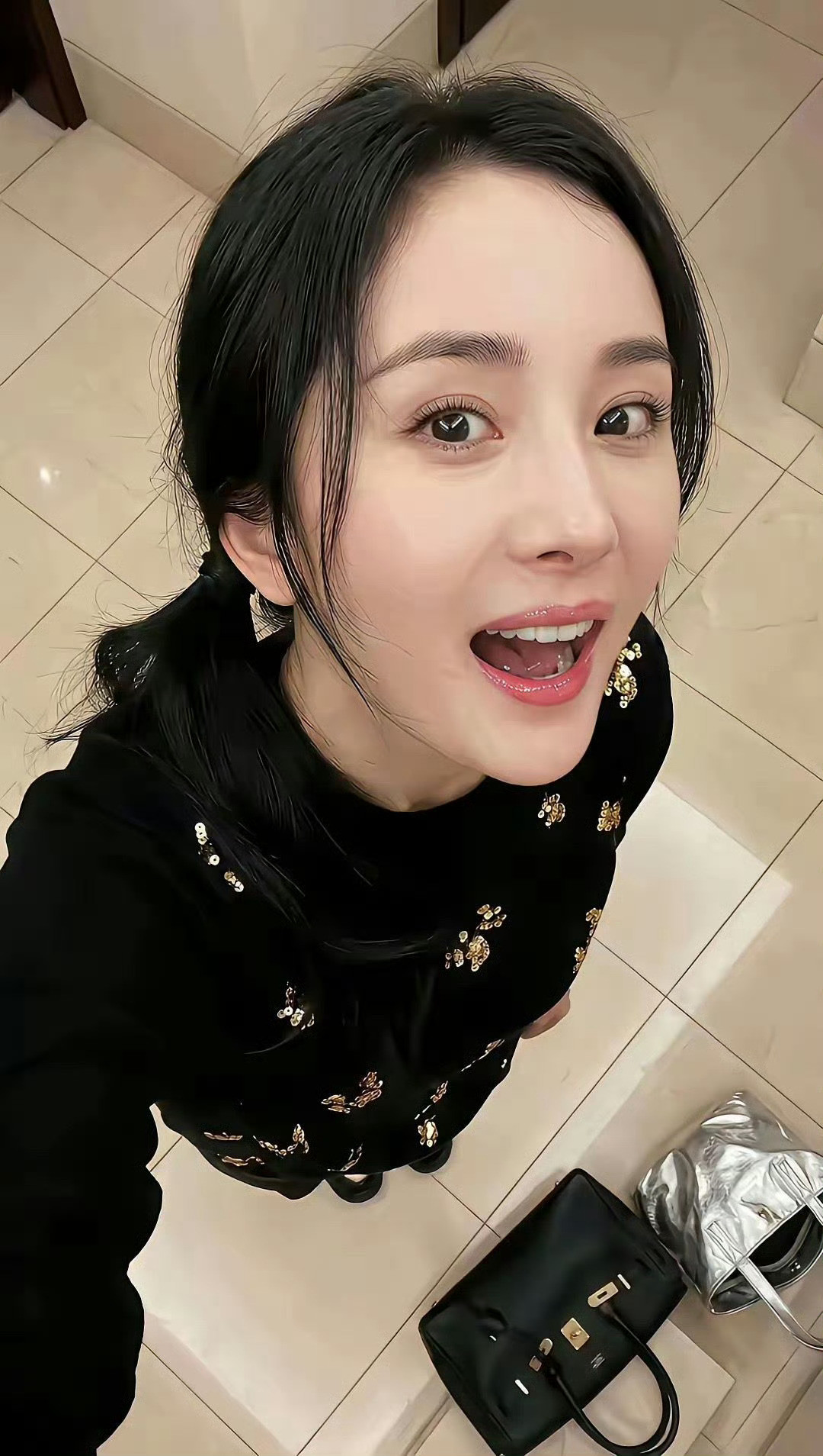 杨幂这一张都能榨出来了吧