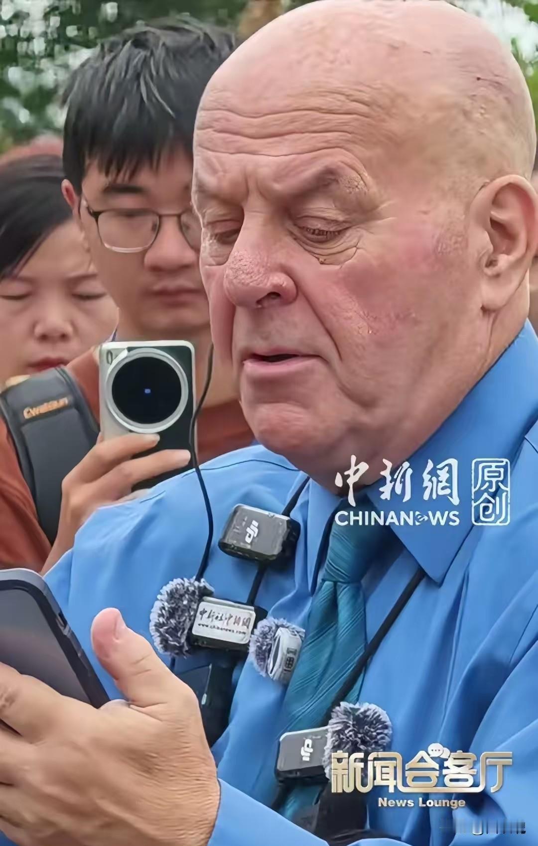 赛考斯这趟中国之行，收到的最珍贵礼物，不是牡丹刺绣，也不是鲜花和掌声，而是远在美