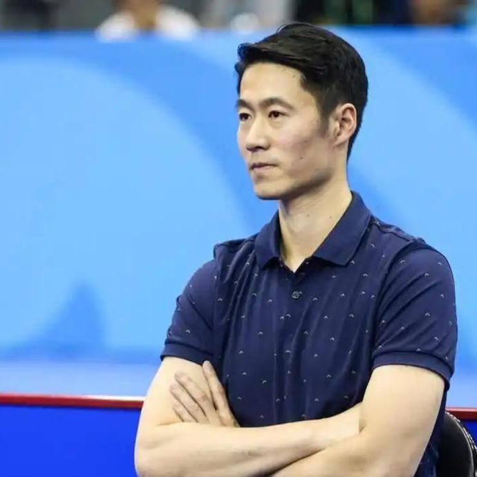 47岁王励勤卸任上海职务！新身份藏大棋，樊振东都送祝福官宣了！上海体育局刚免