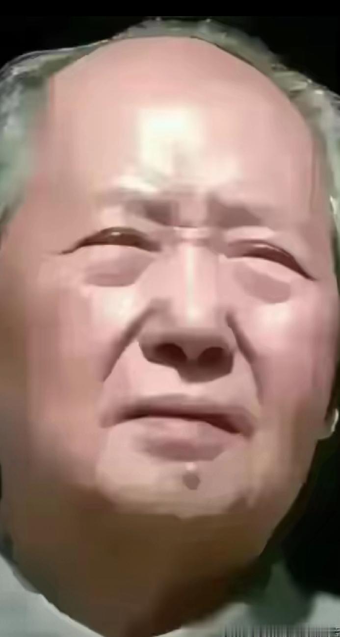 1975年，毛主席刚做完白内障手术，视力还不太好，当他读到南宋词人陈亮写的“六朝