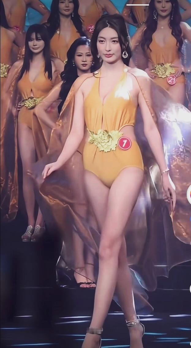 选美继续，全球中华小姐冠军王语会向你走来…环球中华小姐中华选美中华选美大赛