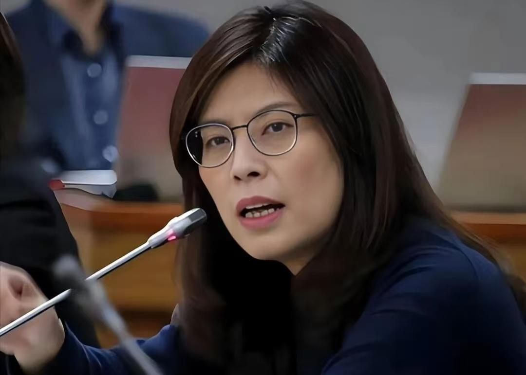 概念彻底搞错！拿台海对标霍尔木兹海峡，着实不该出现这种表述。期盼台海长久安