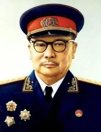 延安大管家李克农将军中共中央1937年1月迁延安，李克农初期担任中共中