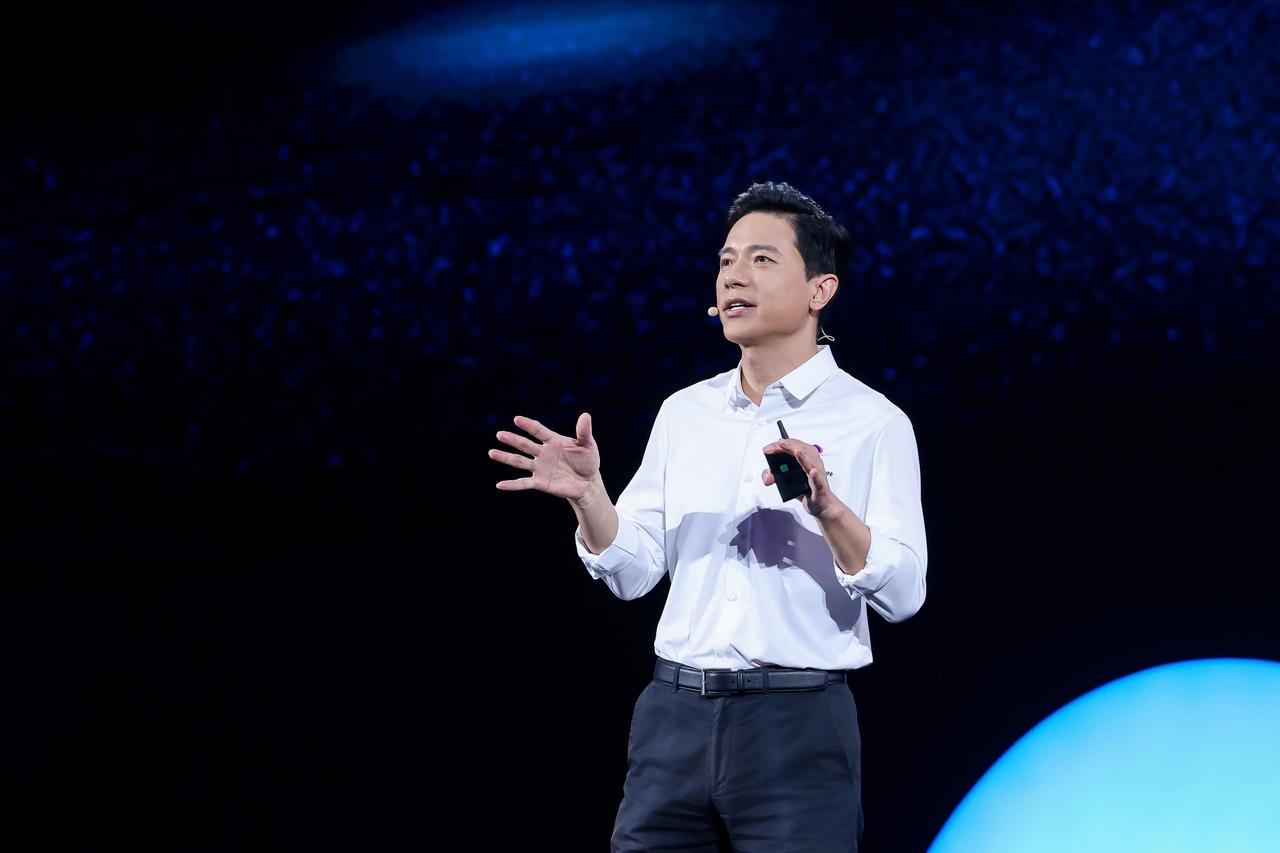 拿下龙虾全球首发！李彦宏赢麻了？你们总喜欢调侃百度起大早赶晚集，可在如火如荼