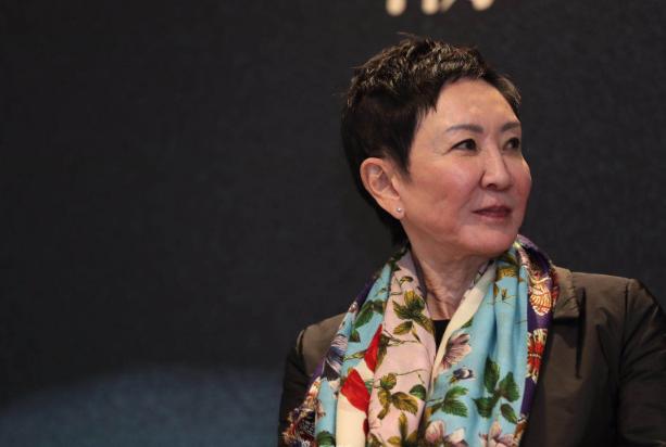 施南生离世后，网友关注的焦点并不是她没有子女操办后事，而是她留下的巨额资产，未来