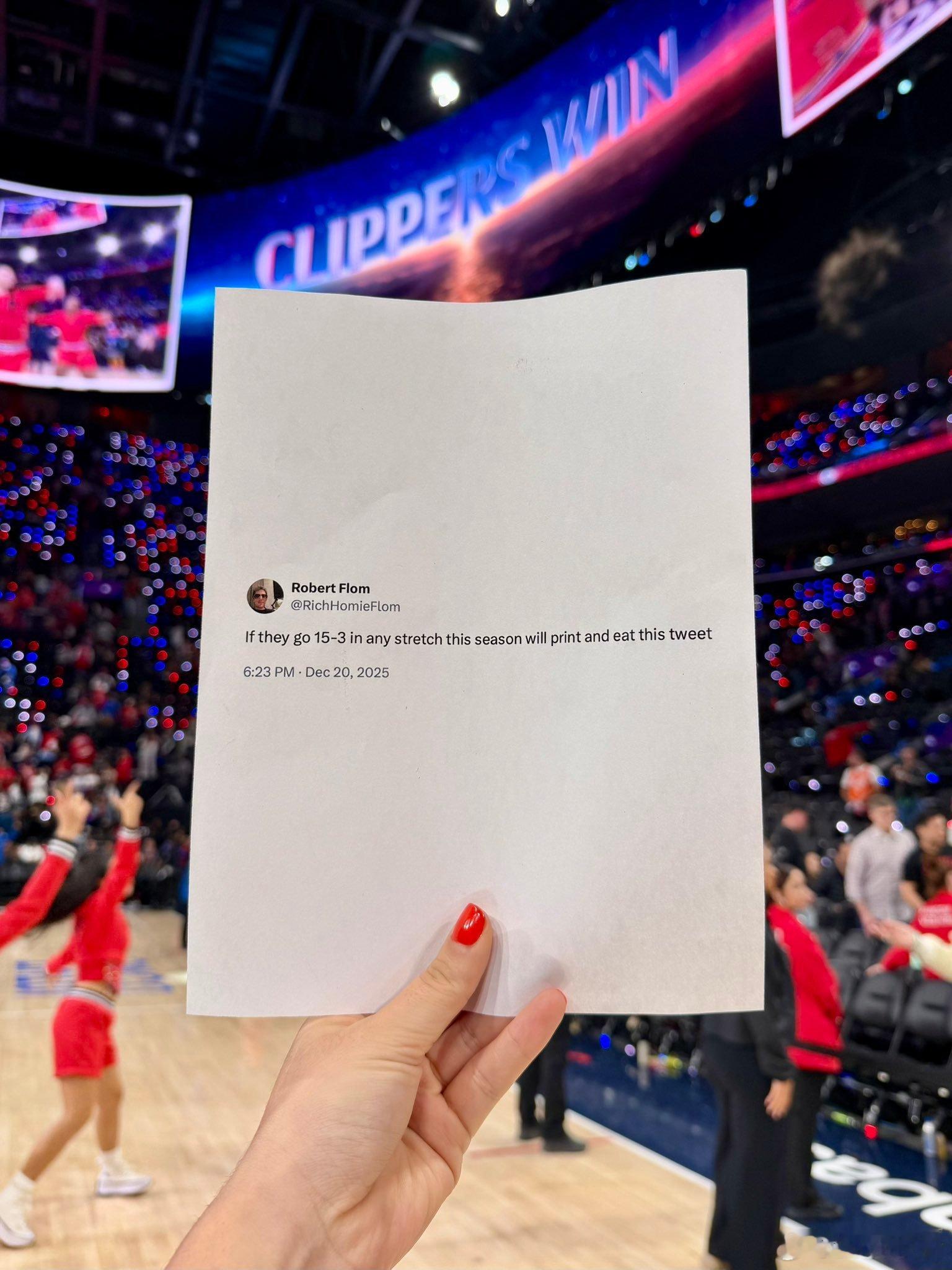 这事越来越有意思了！快船资深媒体RobertFlom在12月21日发文：“如果快