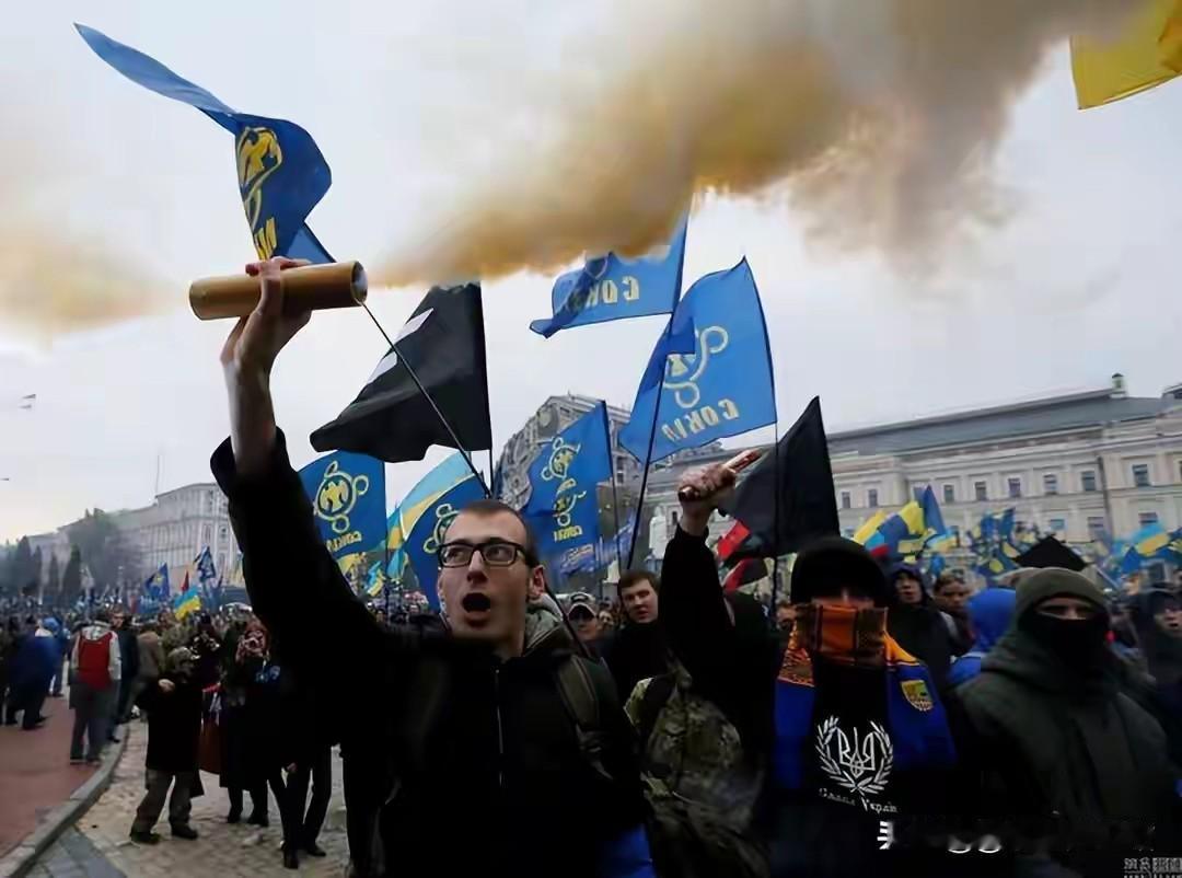 俄乌战局生变！乌民意大反转，4成民众愿弃地求和，泽连斯基彻底懵了俄乌冲突鏖